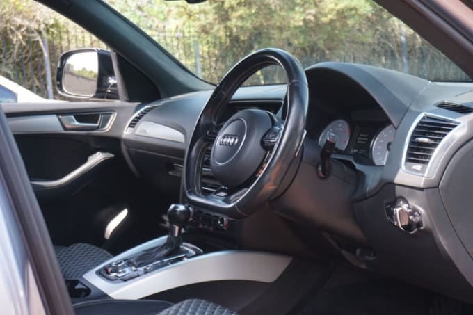 2025 Audi Sq5