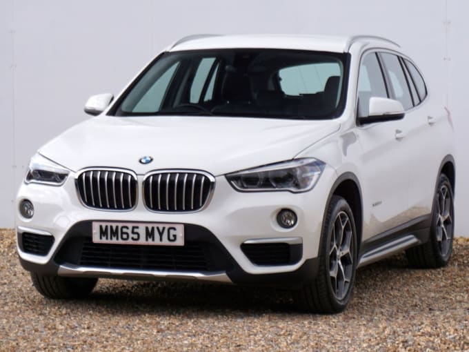 2025 BMW X1