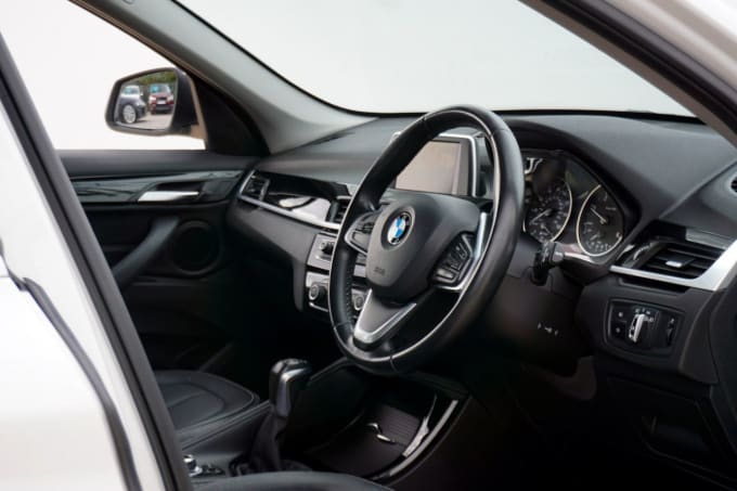 2025 BMW X1