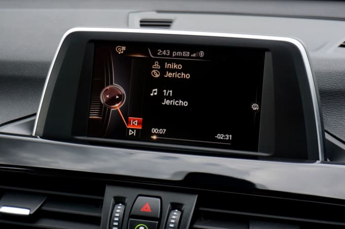 2025 BMW X1