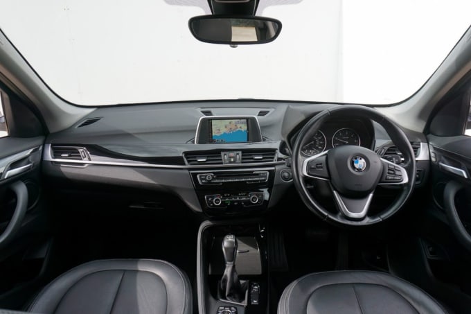 2025 BMW X1