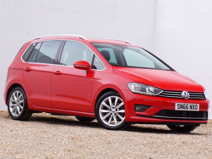 2025 Volkswagen Golf Sv