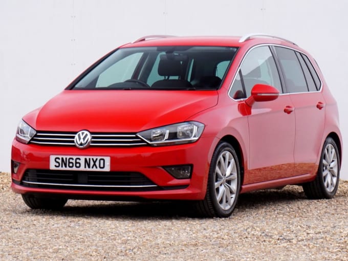 2025 Volkswagen Golf Sv