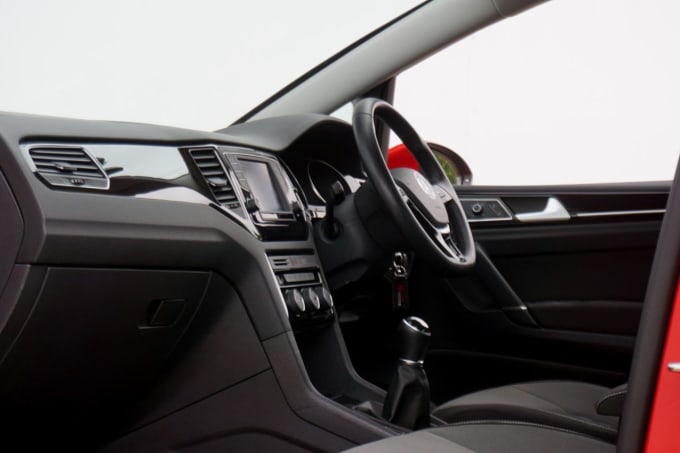 2025 Volkswagen Golf Sv