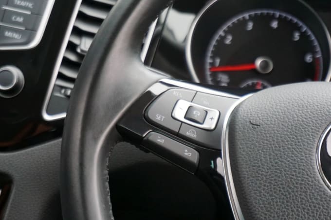 2025 Volkswagen Golf Sv