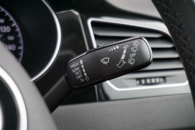 2025 Volkswagen Golf Sv