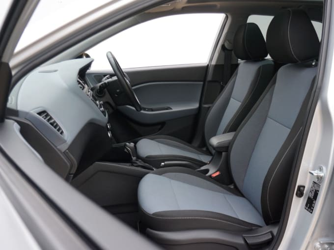 2025 Hyundai I20