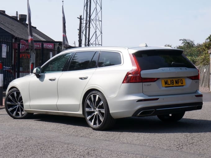 2025 Volvo V60