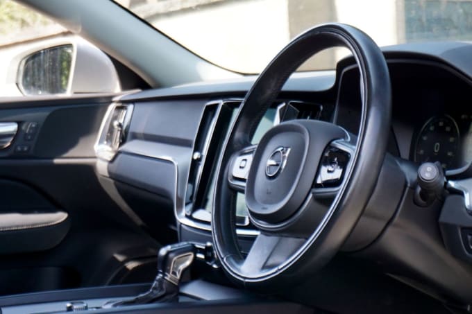 2025 Volvo V60