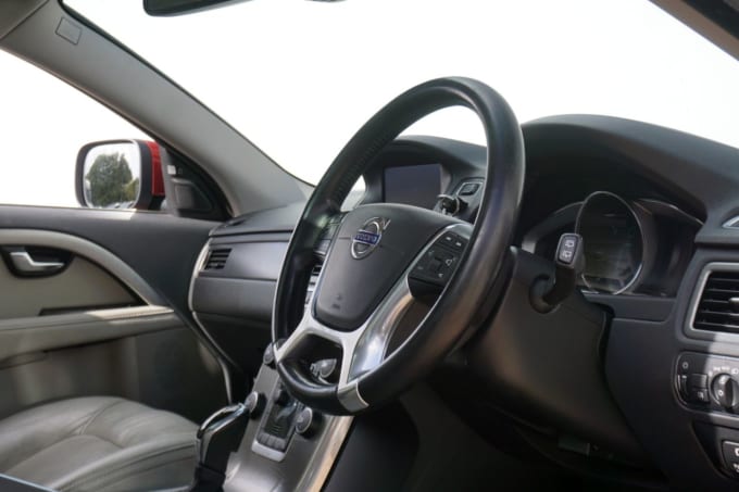 2025 Volvo Xc70