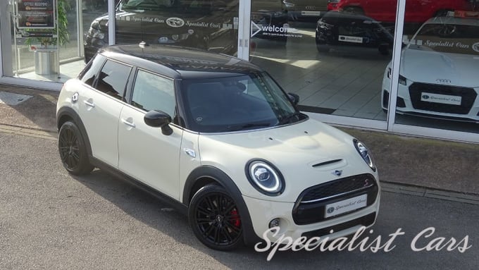 2025 Mini Hatch