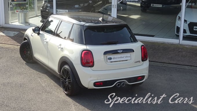 2025 Mini Hatch