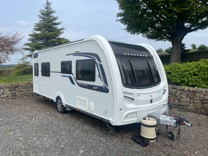 2025 Coachman Vip 575