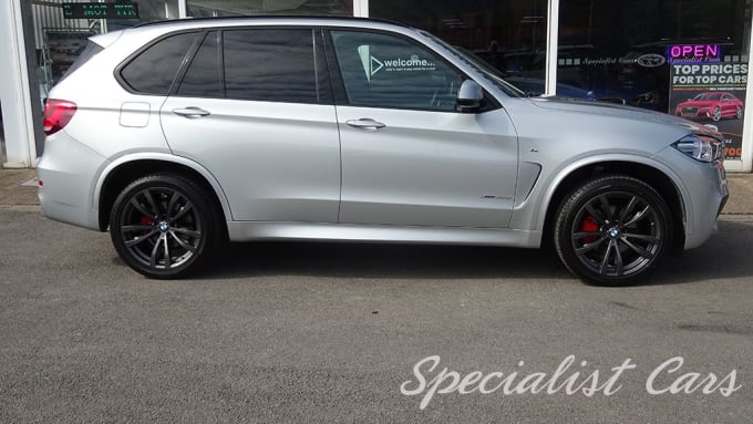 2025 BMW X5