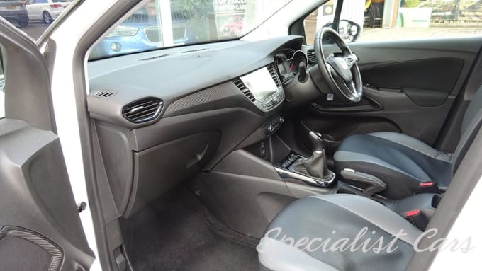 2025 Vauxhall Crossland X