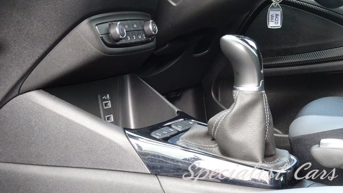 2025 Vauxhall Crossland X