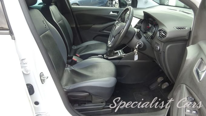 2025 Vauxhall Crossland X