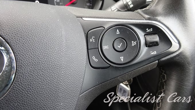 2025 Vauxhall Crossland X