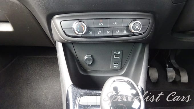 2025 Vauxhall Crossland X