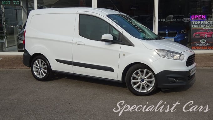 2025 Ford Transit Courier