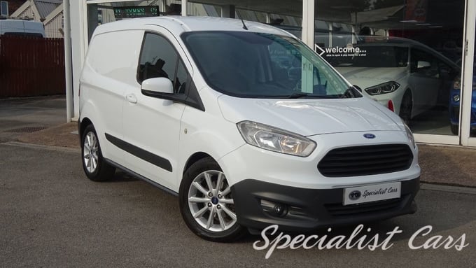 2025 Ford Transit Courier