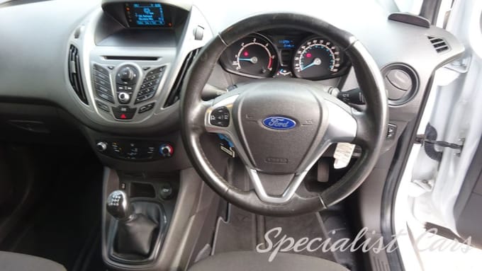 2025 Ford Transit Courier