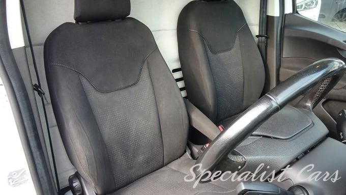 2025 Ford Transit Courier