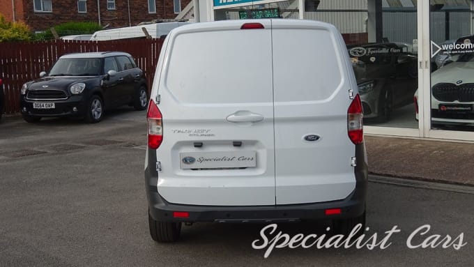 2025 Ford Transit Courier