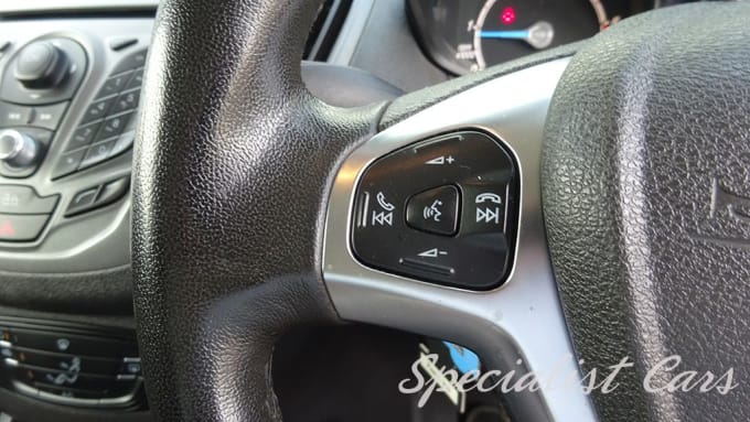 2025 Ford Transit Courier