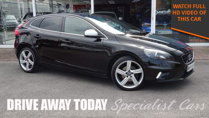 2025 Volvo V40