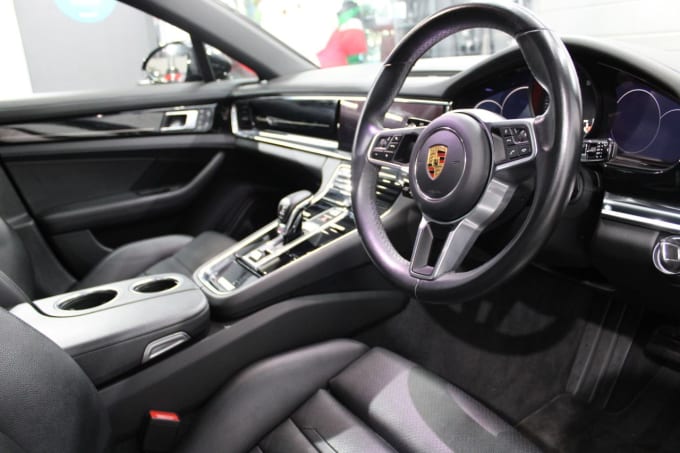 2025 Porsche Panamera