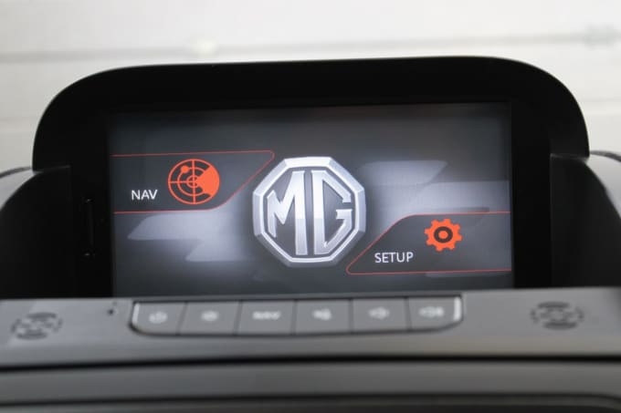 2025 Mg Mg3