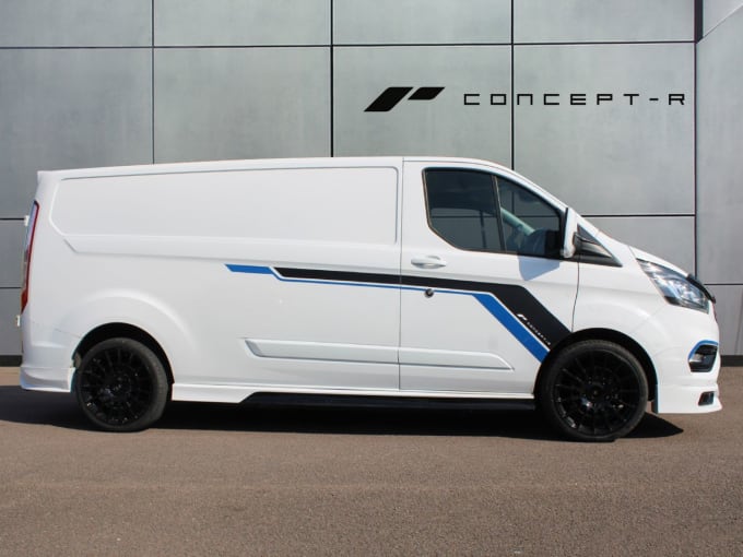 2025 Ford Transit Custom