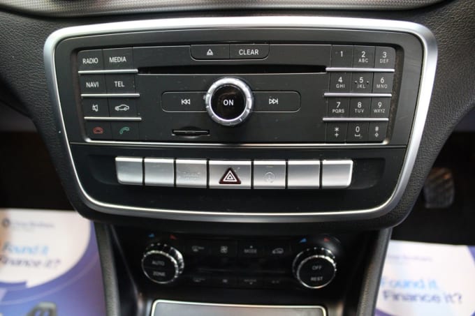 2025 Mercedes-benz 180