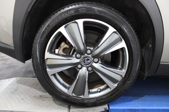 2025 Lexus Ux