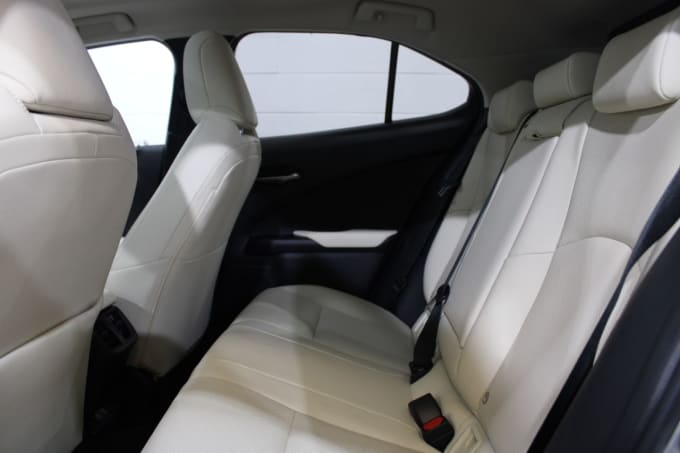 2025 Lexus Ux