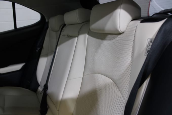 2025 Lexus Ux