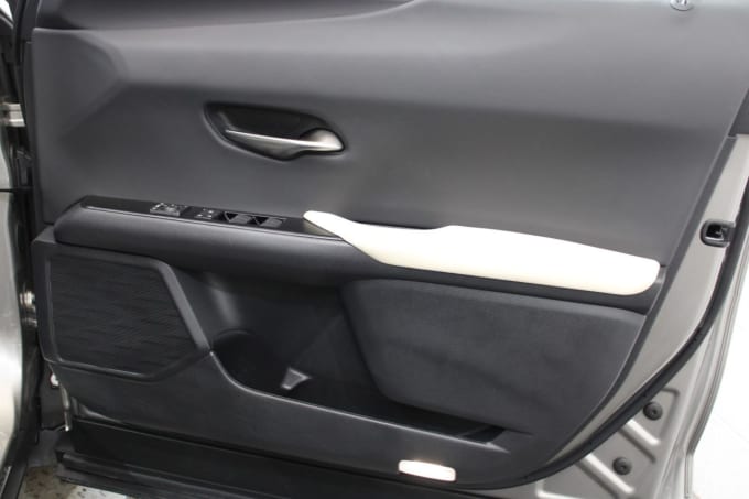 2025 Lexus Ux