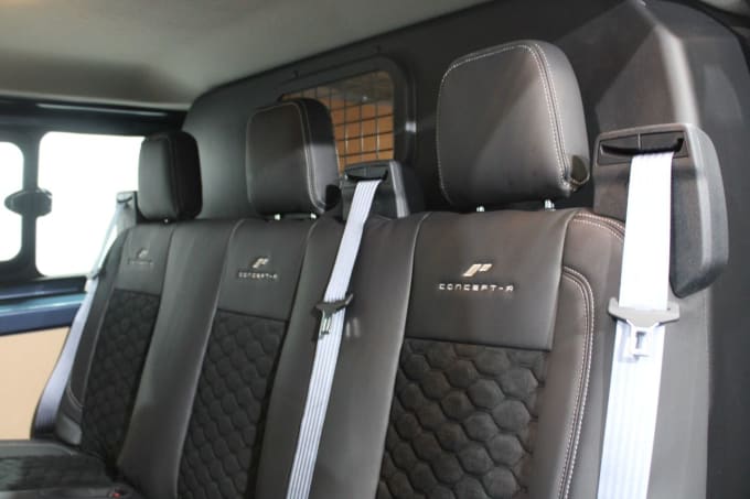 2025 Ford Transit Custom
