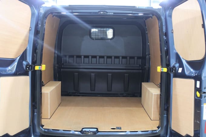 2025 Ford Transit Custom