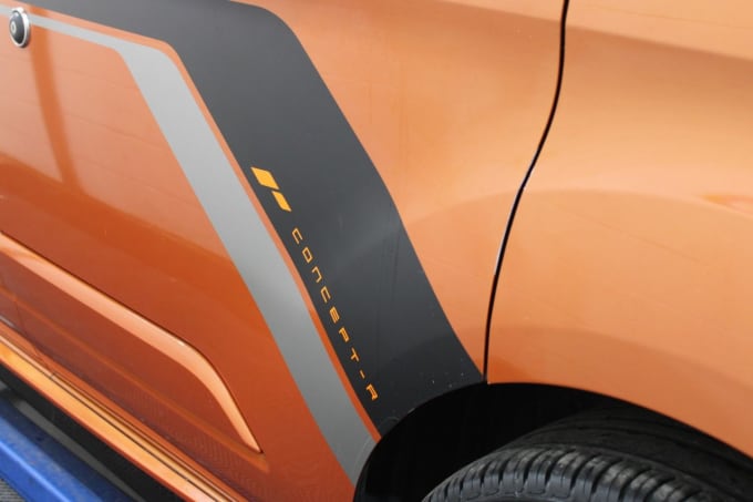 2025 Ford Transit Custom