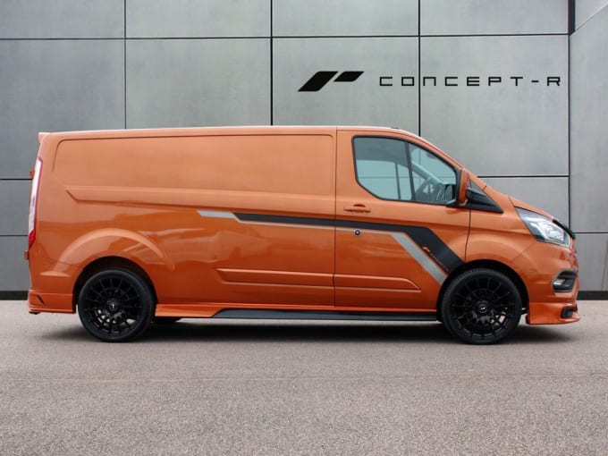 2025 Ford Transit Custom