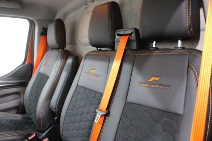 2025 Ford Transit Custom