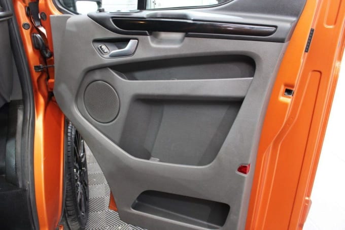 2025 Ford Transit Custom