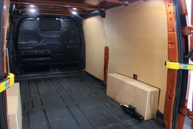 2025 Ford Transit Custom