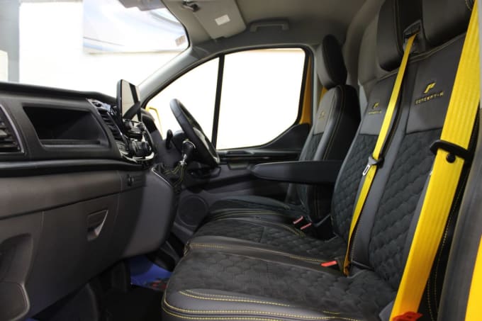 2025 Ford Transit Custom