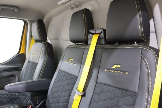 2025 Ford Transit Custom