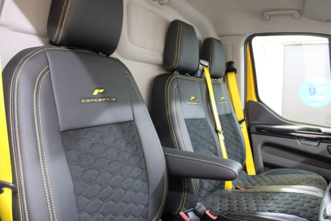 2025 Ford Transit Custom