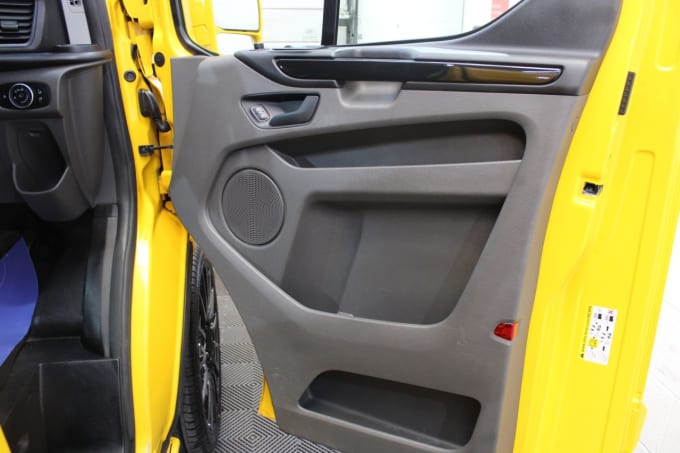 2025 Ford Transit Custom