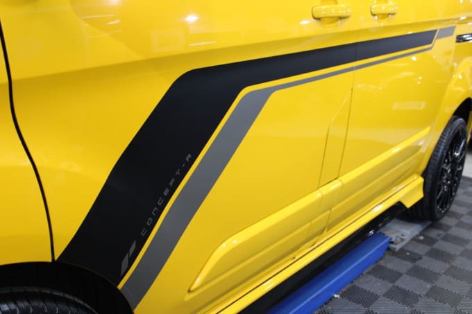 2025 Ford Transit Custom